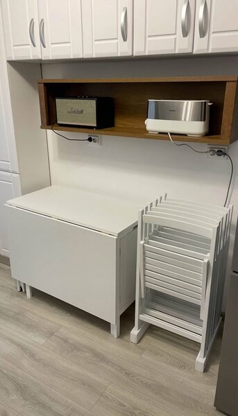 Set masa extensibila + scaune pliante lemn