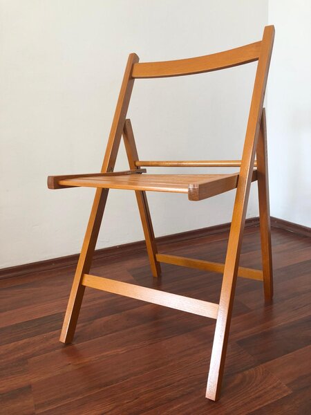 Set masa extensibila + scaune pliante lemn